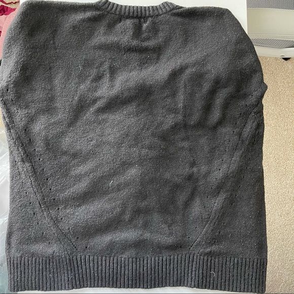 Sweater - Picture 3 of 5